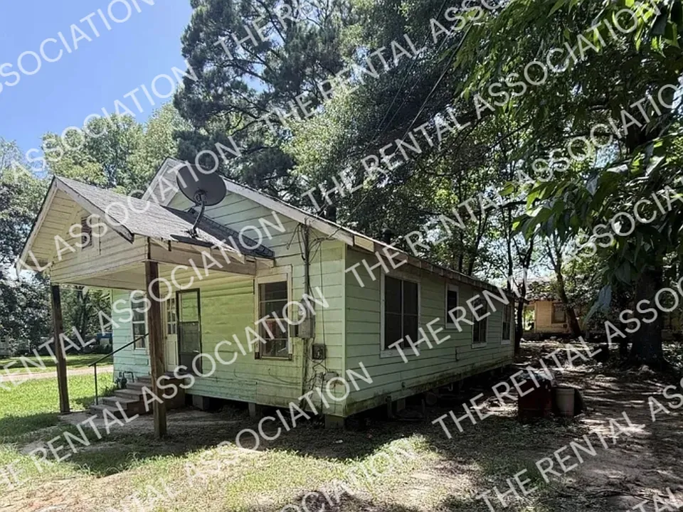 331 N Locust St