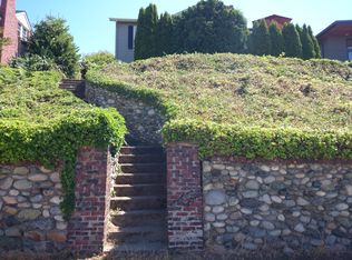 4752 46th Ave SW, Seattle, WA 98116