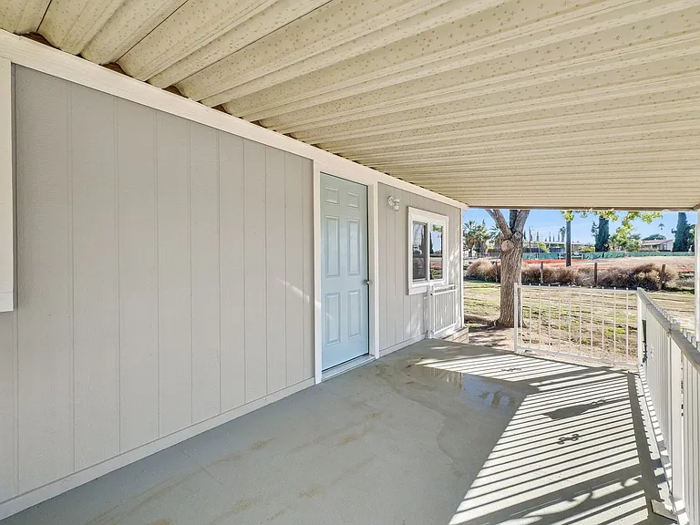 22450 Norris Ln — Photo 18