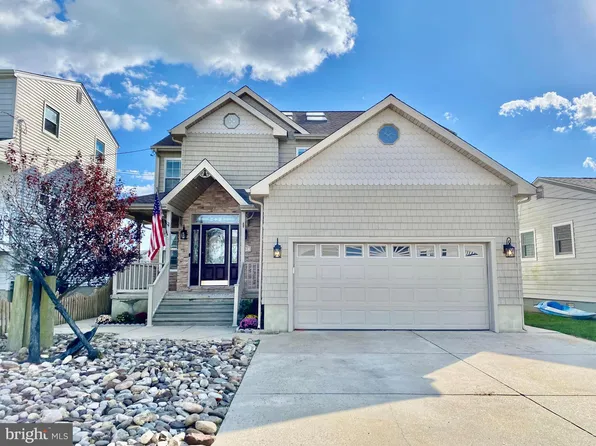 911 N Shore Dr, Brigantine, NJ 08203