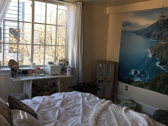 2nd image of 1022 Catharine St #3