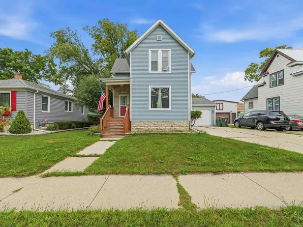 353 E 2nd St, Fond Du Lac, WI 54935