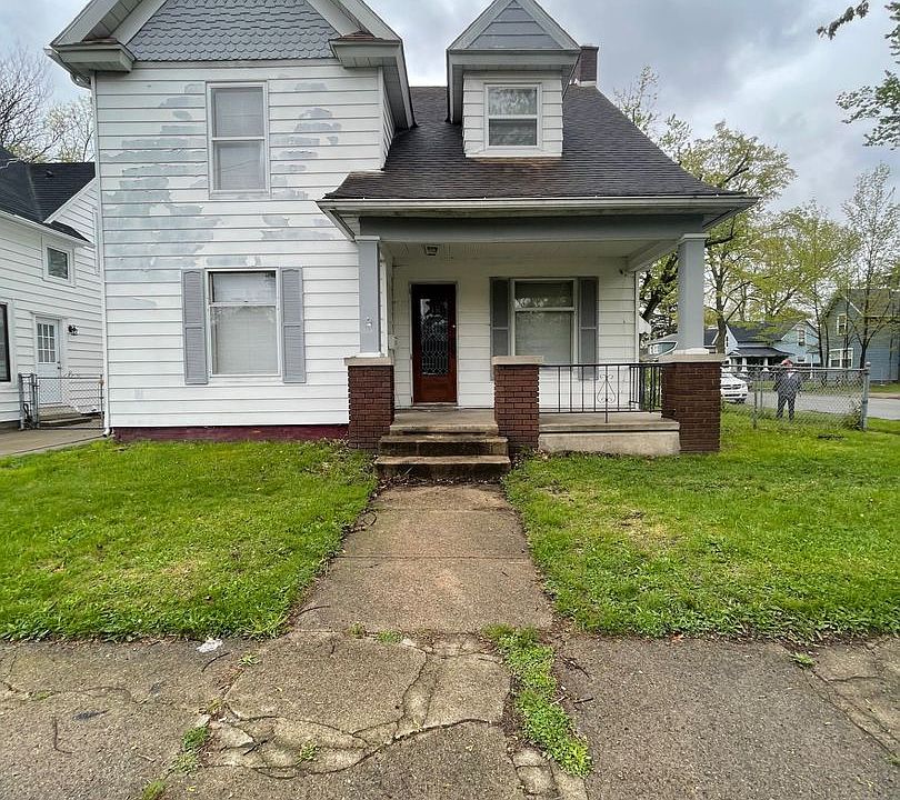 1st image of 1010 Vassar Ave