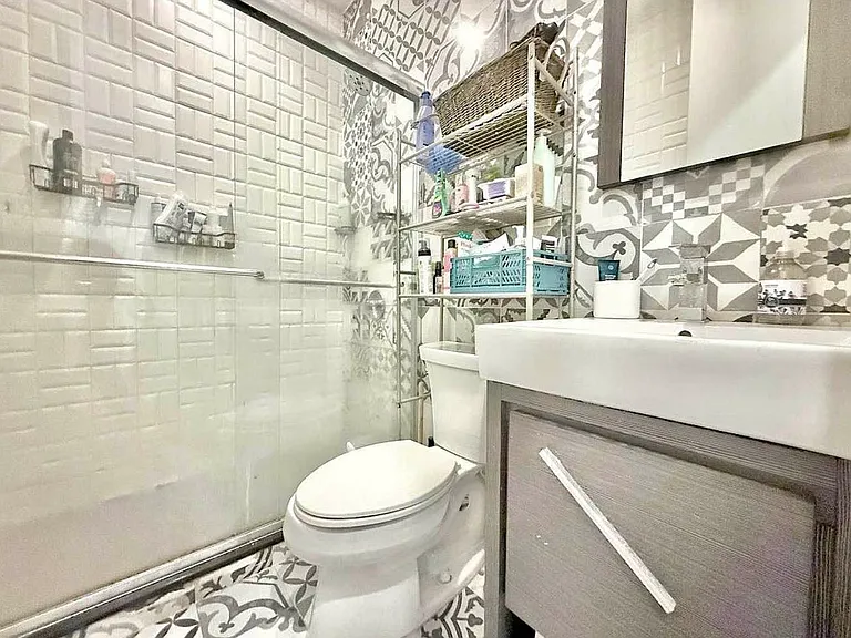1120 Hancock St #3B — Photo 6