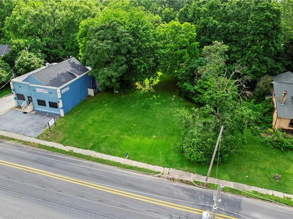 518 Holcomb St #11, Springdale, AR 72764