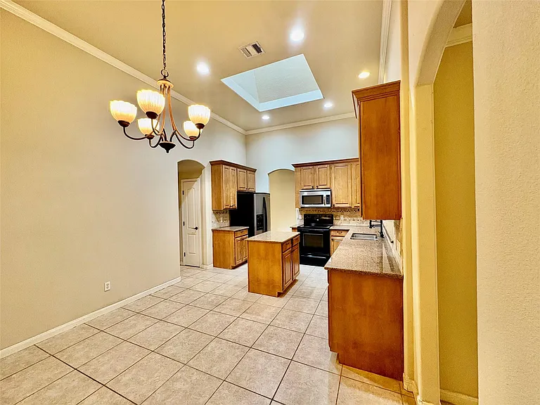 15210 Falcon Dr — Photo 10