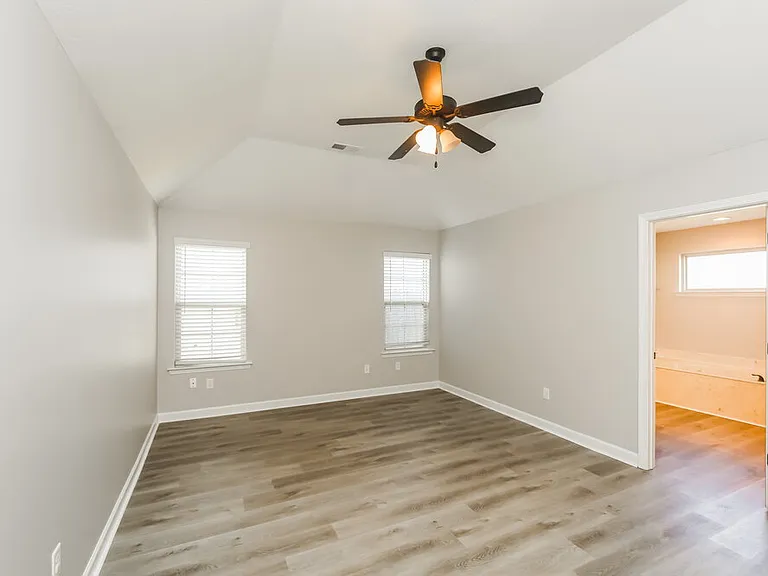 7898 Ironwood Dr — Photo 10