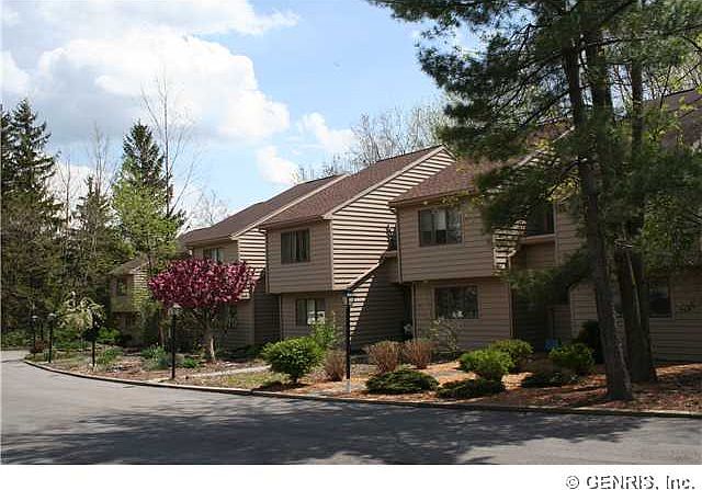 1st image of 18 Golfside Cir