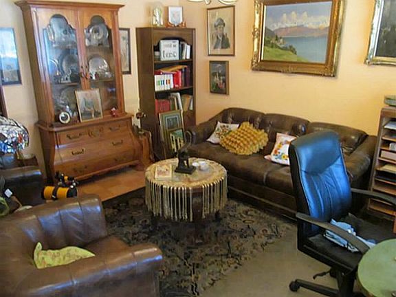 4th image of 3306 Pritchett Dr