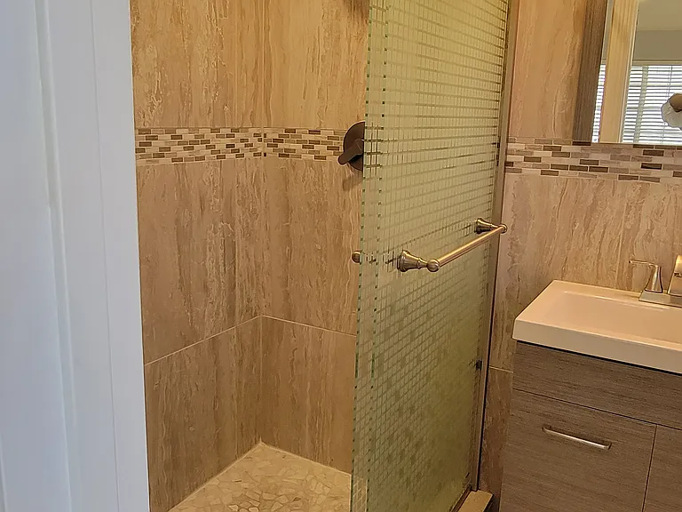 3327 Seminole Cir — Photo 23