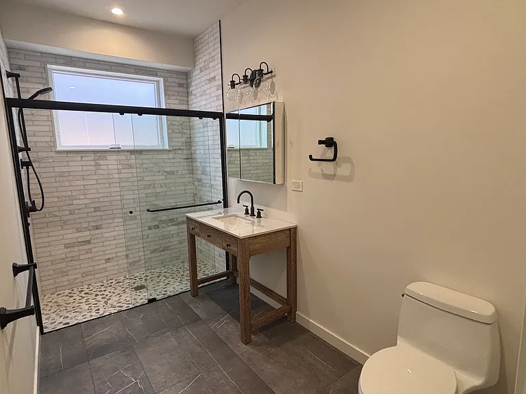 447 Main St #2 — Photo 5