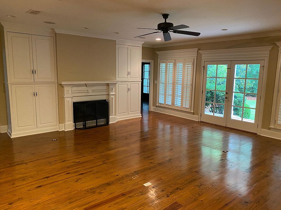 2nd image of 2715 McCall Ct
