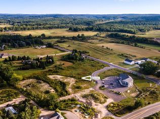 21 Vista Dr, Gorham, ME 04038