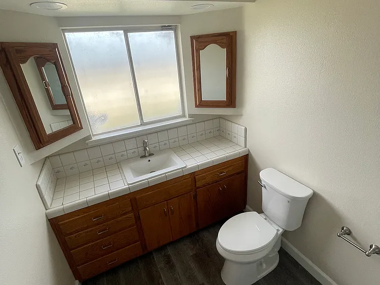 2815 S Rolinda Ave — Photo 8