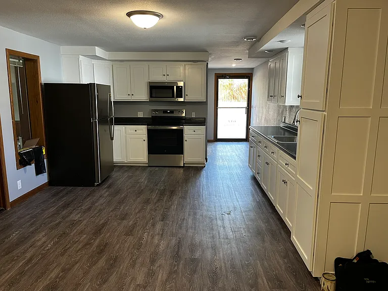 617 E Main St #1 — Photo 8