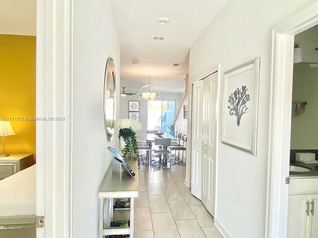 8955 Cabot Cliffs Dr — Photo 3