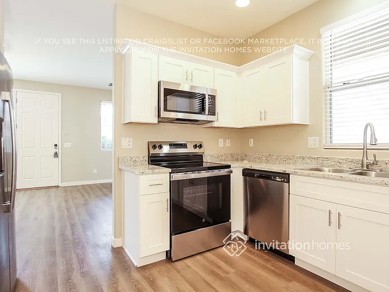 7 N 88th Ave — Photo 7