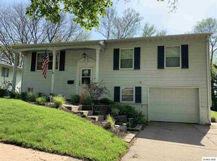 1816 Norland Dr, Dubuque, IA 52002