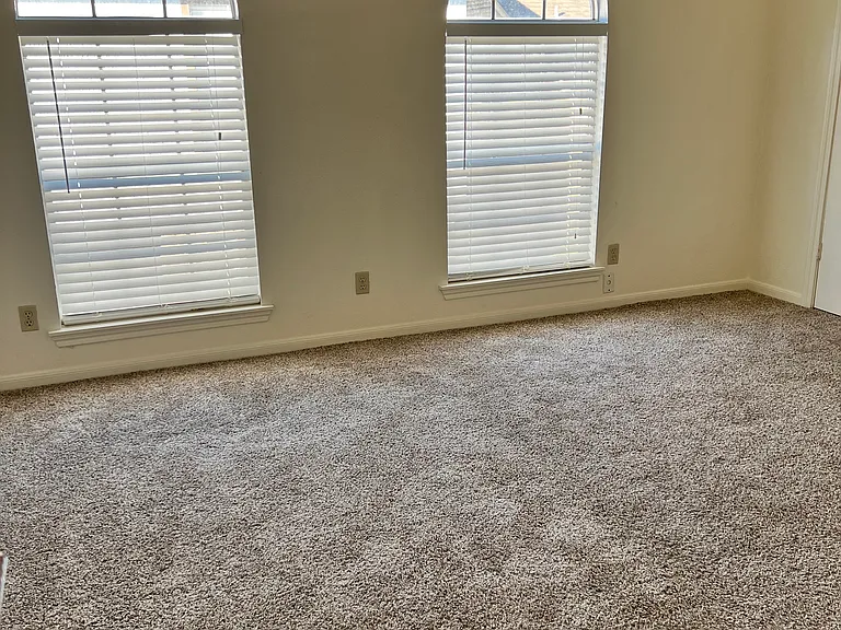 3106 Dickinson Ave — Photo 6
