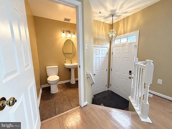 3rd image of 12631 Willow View Pl