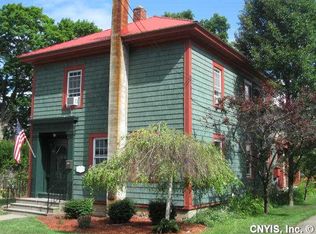 2 Green St, Camillus, NY 13031