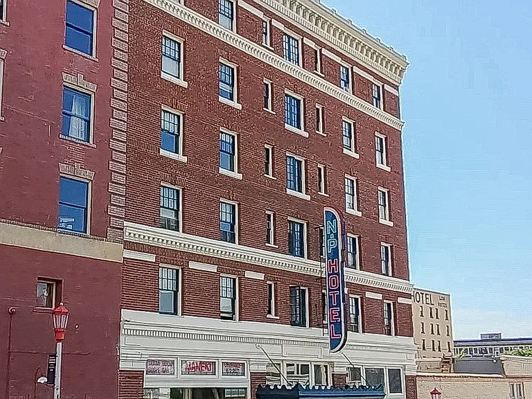 NP Hotel — Photo 3