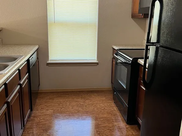 204-214 Howard St, Pocola, OK 74902
