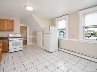 124 Park Rd #3, West Hartford, CT 06119