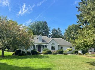 556 Sayles St, Oneida, NY 13421