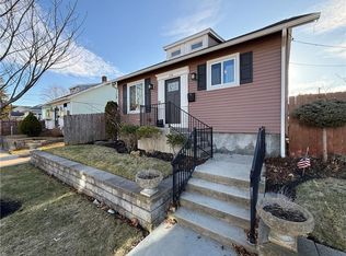 214 Grand Ave, Pawtucket, RI 02861