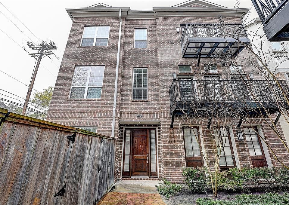 1st image of 3222 Las Palmas St