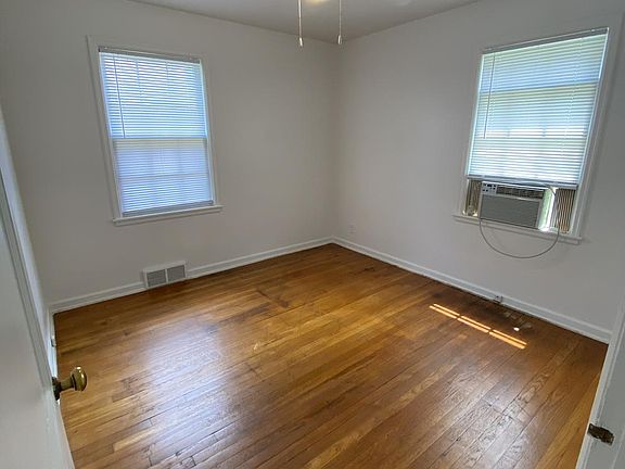 5th image of 3539 Apple St #3539