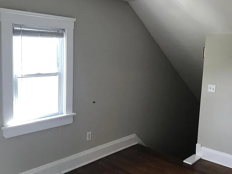 1315 W 104th St #3 — Photo 6