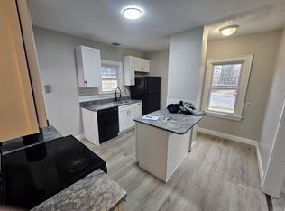 3355 Henderson Rd, Cleveland Heights, OH 44112
