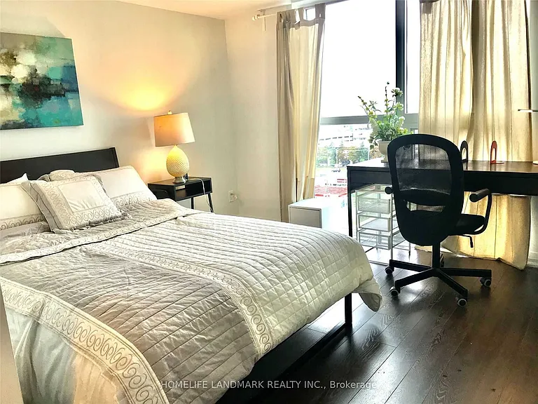 30 Meadowglen Pl #1006 — Photo 7