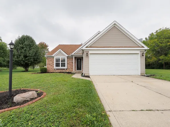 6824 Waterstone Dr, Indianapolis, IN 46268