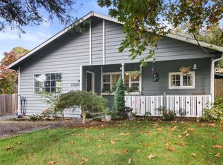 13829 Holcomb Blvd, Oregon City, OR 97045