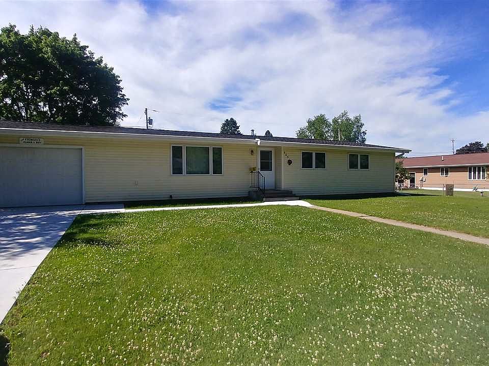 1st image of 909 E Sagola Ave