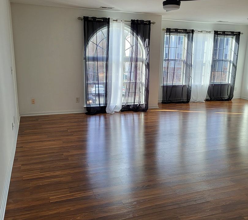 1st image of 1625 Cherry Blossom Ln #201