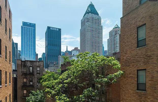 Rented by Keller Williams NYC | media 18