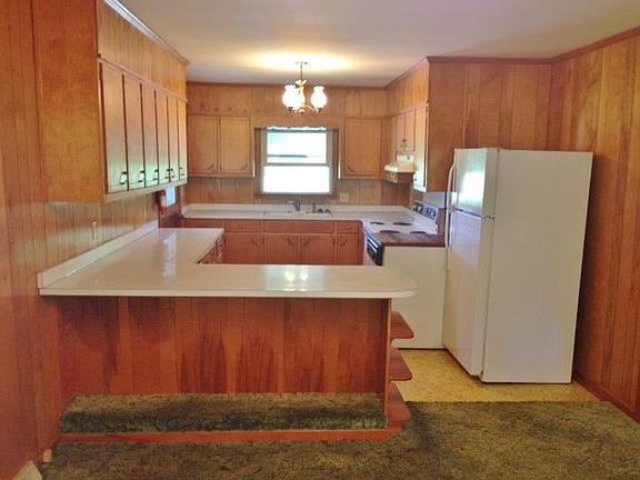 5th image of 589 Meadowbrook Dr