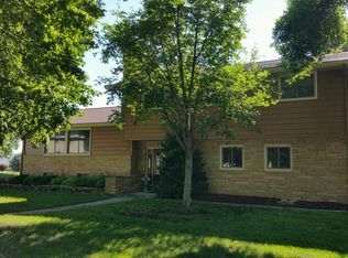 140 4th Ave N, Amboy, MN 56010