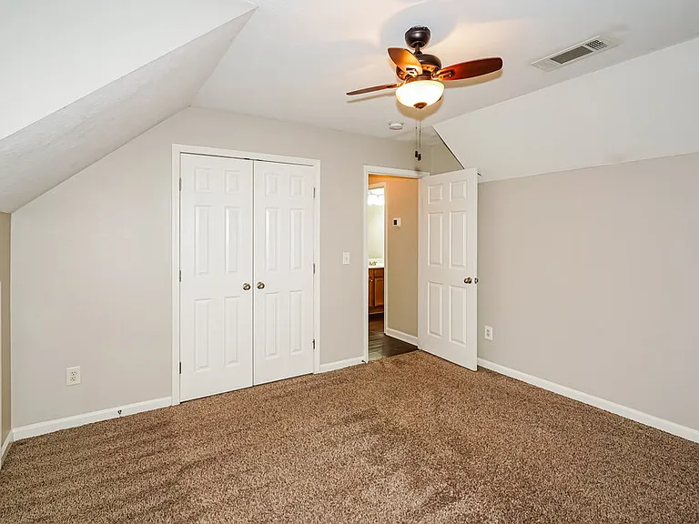 725 Holland Ridge Dr — Photo 13