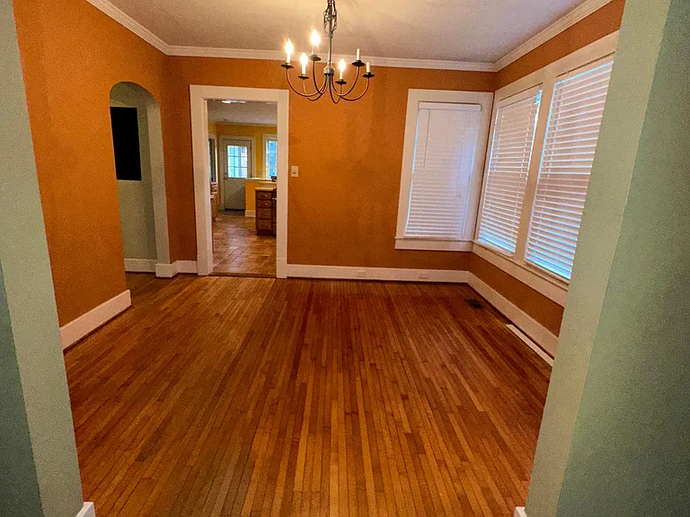 2108 Lombardy Cir — Photo 7