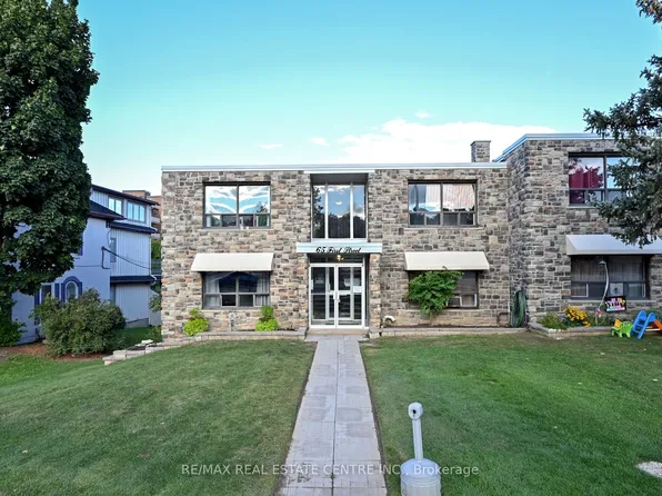 65 1st St #10, Orangeville, ON L9W 2E6