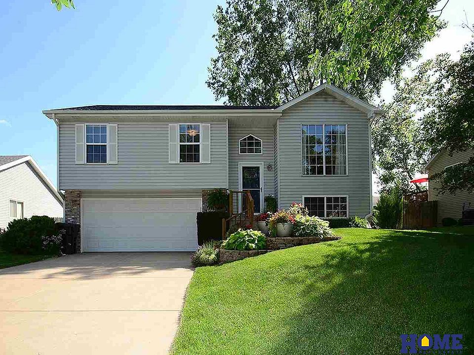 1st image of 451 W Carrine Dr