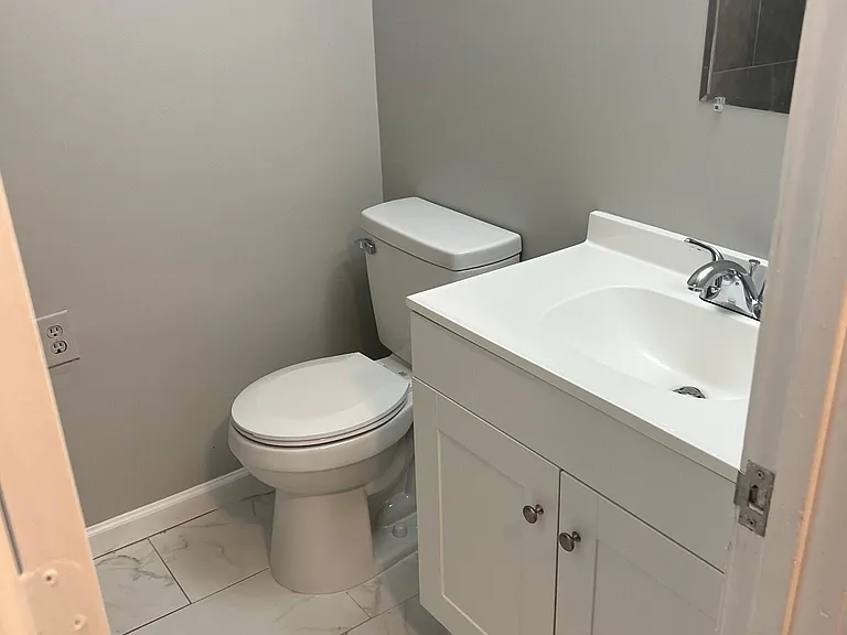 77 Garner Ave — Photo 37