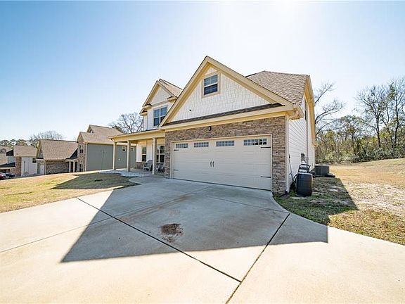 2nd image of 14 Shiloh Dr