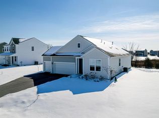 2098 Mandarin Dr, Chambersburg, PA