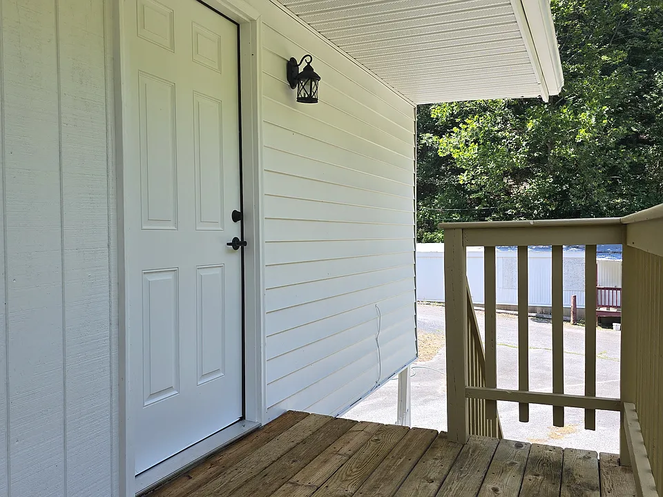 1878 Lucas Hollow Rd